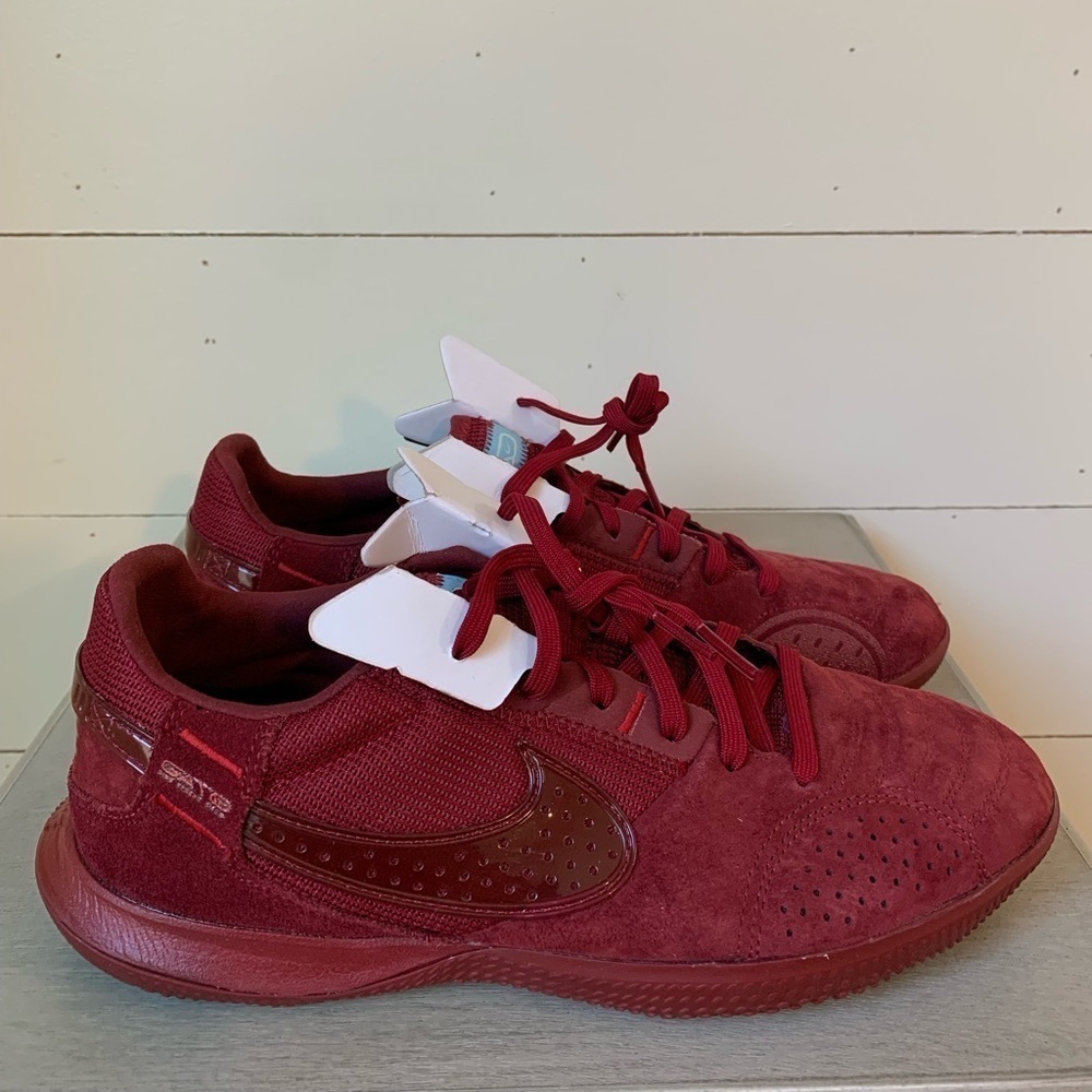 Nike Street Gato Indoor Soccer Turf Shoes Men’s  Size 8.5 Women’s 10 DC8466-601